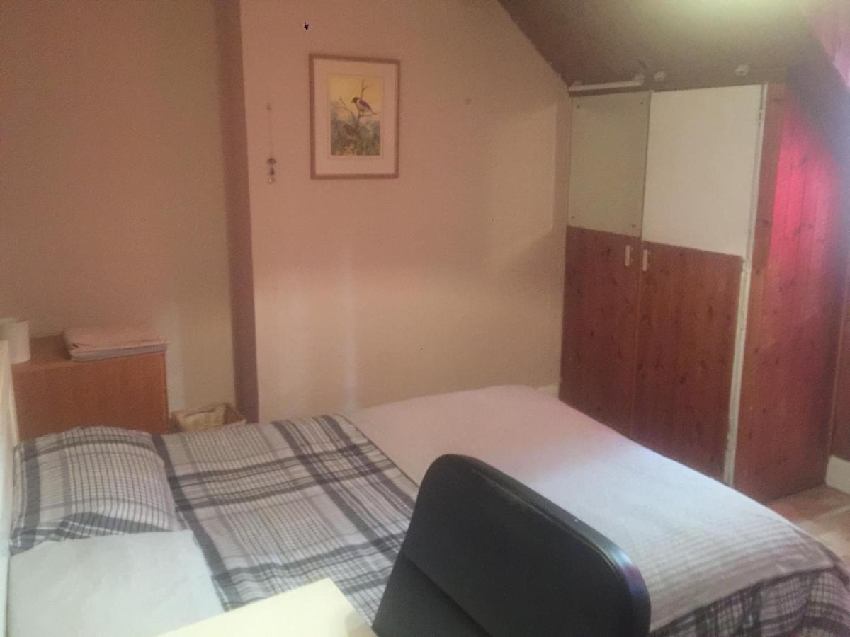 Dach Apartments - Cozy 3 Bed Apartment In Hendon Edgware ภายนอก รูปภาพ