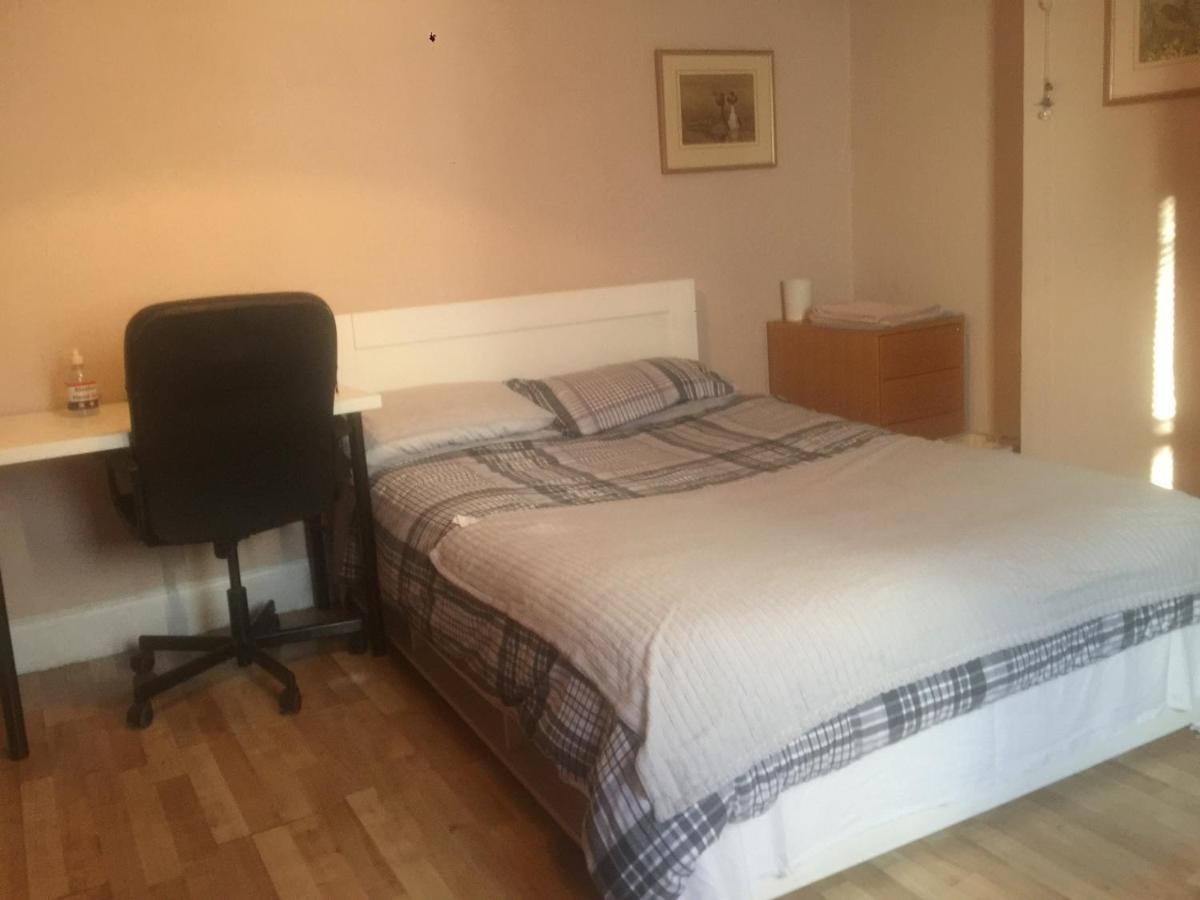 Dach Apartments - Cozy 3 Bed Apartment In Hendon Edgware ภายนอก รูปภาพ