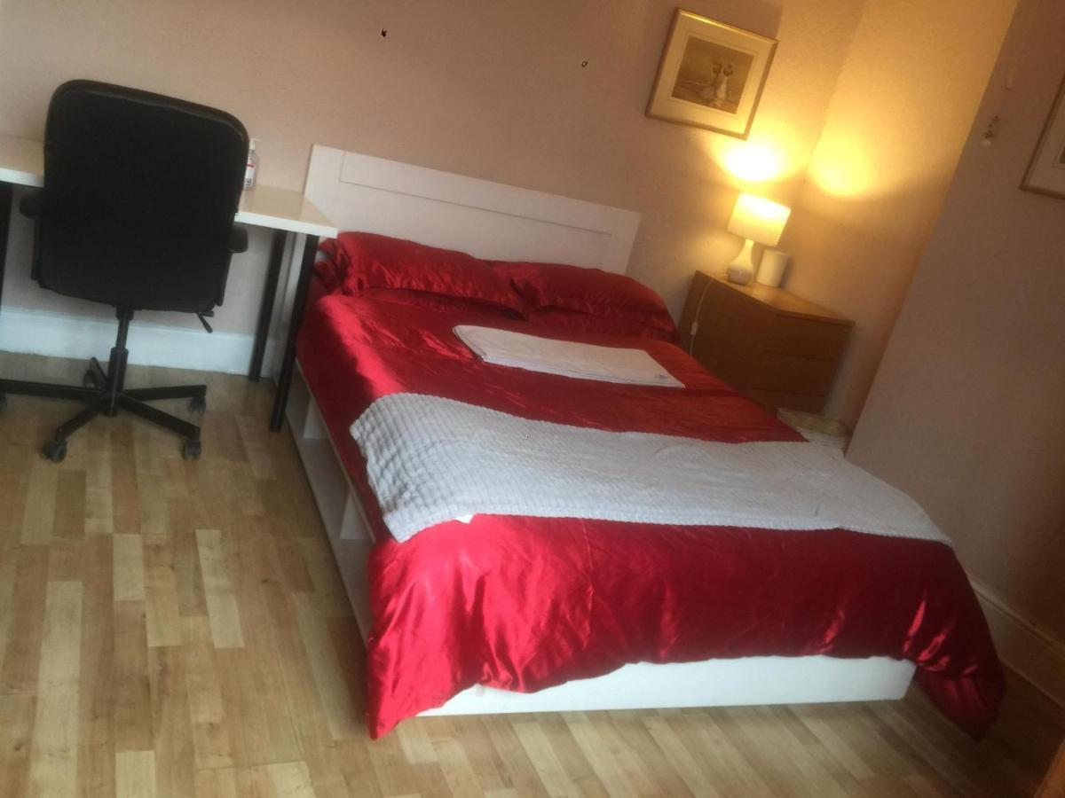 Dach Apartments - Cozy 3 Bed Apartment In Hendon Edgware ภายนอก รูปภาพ