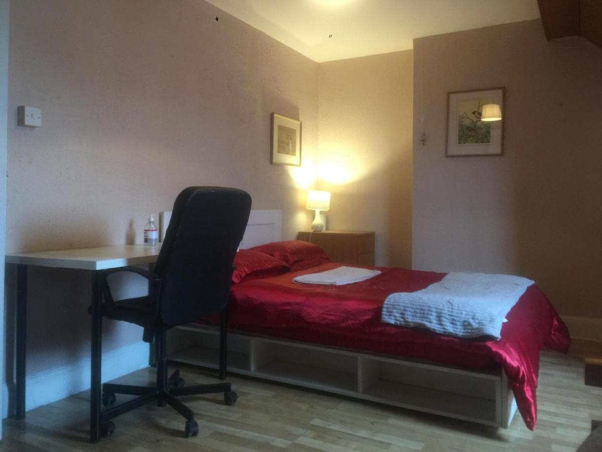 Dach Apartments - Cozy 3 Bed Apartment In Hendon Edgware ภายนอก รูปภาพ